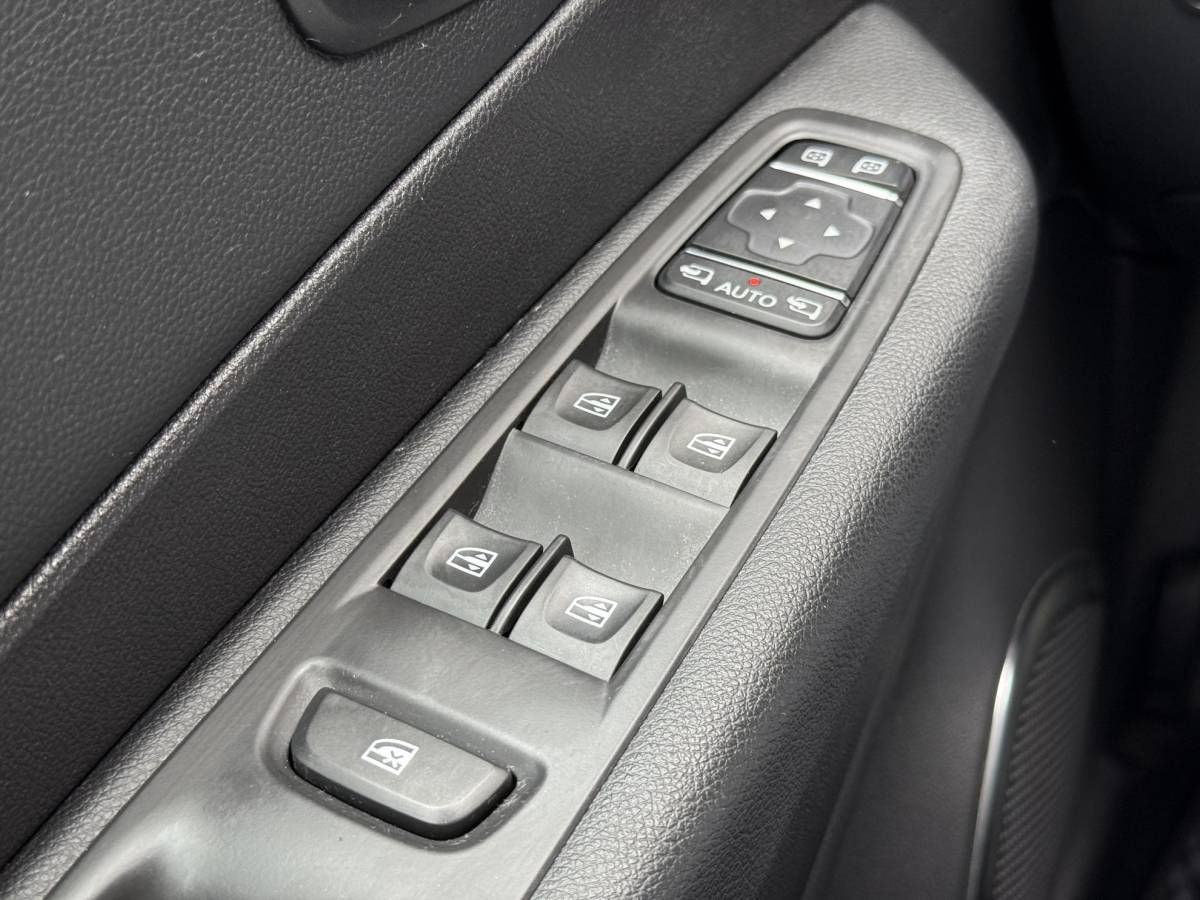 Renault Captur Renault Captur 0.9 TCe Intens 1e Eigenaar|Navi|Camera|Clima|Cruise|PDC|Keyless|Dealer Onderhouden|APK tot 05-2027