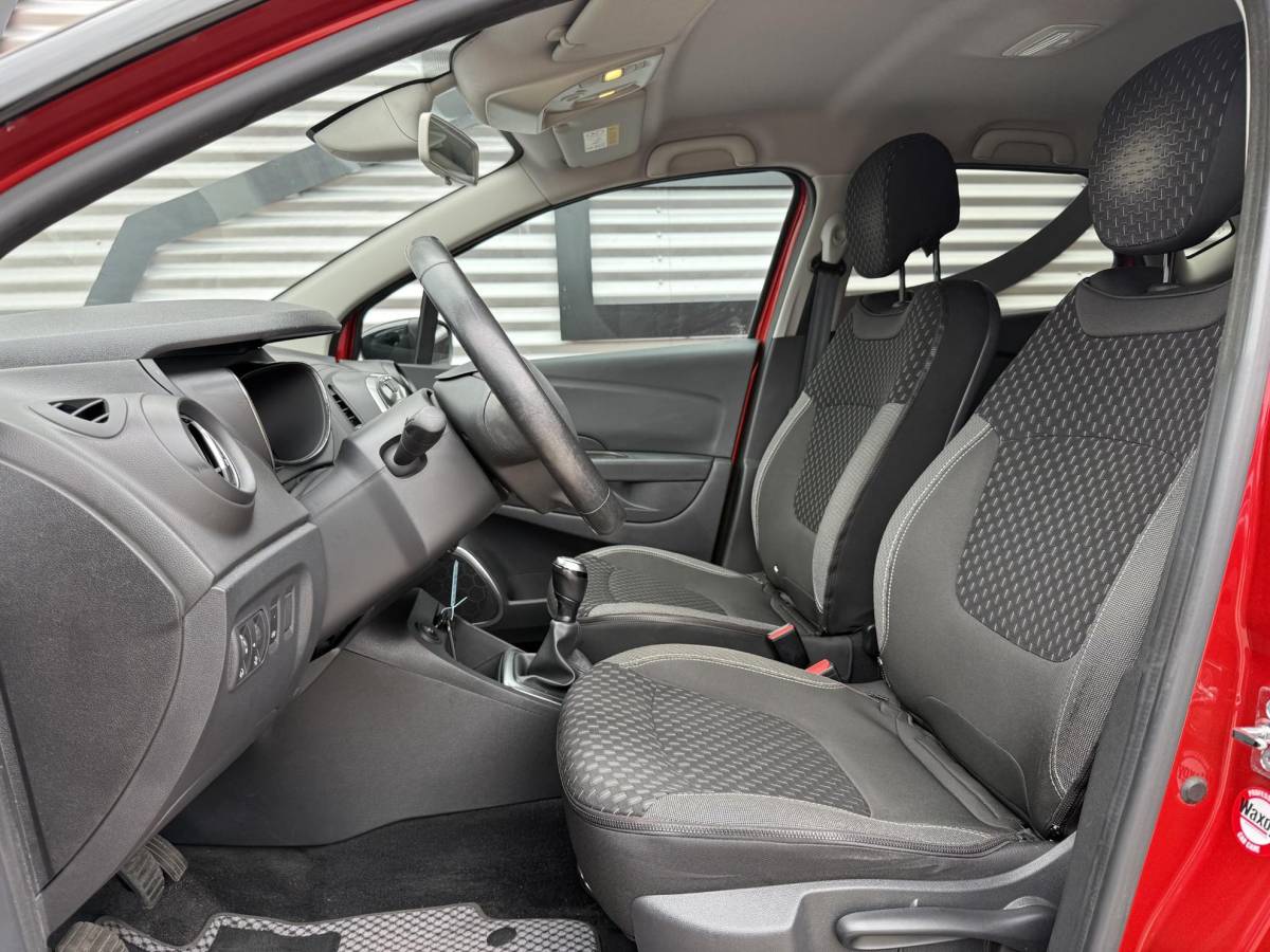 Renault Captur Renault Captur 0.9 TCe Intens 1e Eigenaar|Navi|Camera|Clima|Cruise|PDC|Keyless|Dealer Onderhouden|APK tot 05-2027