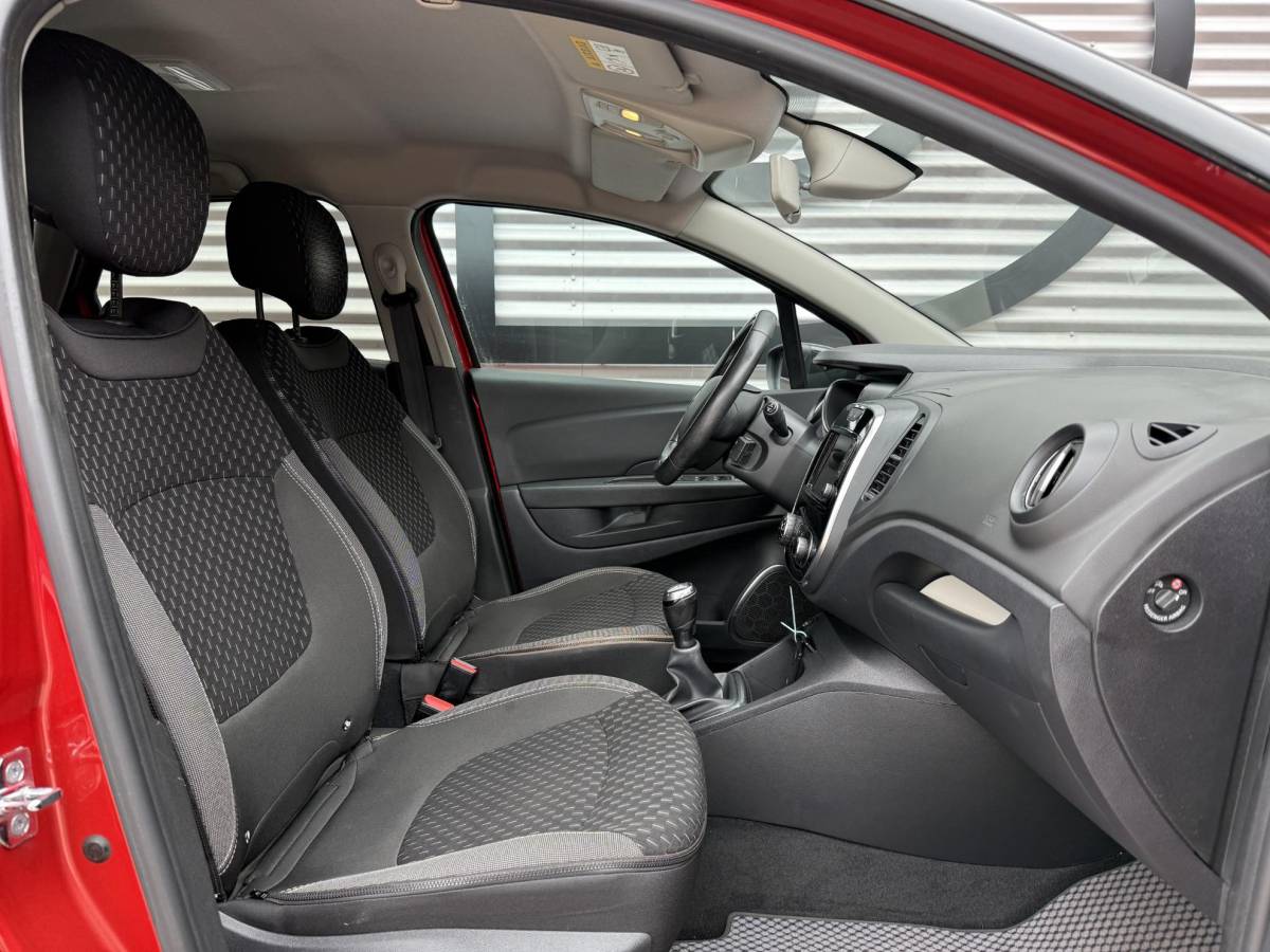Renault Captur Renault Captur 0.9 TCe Intens 1e Eigenaar|Navi|Camera|Clima|Cruise|PDC|Keyless|Dealer Onderhouden|APK tot 05-2027