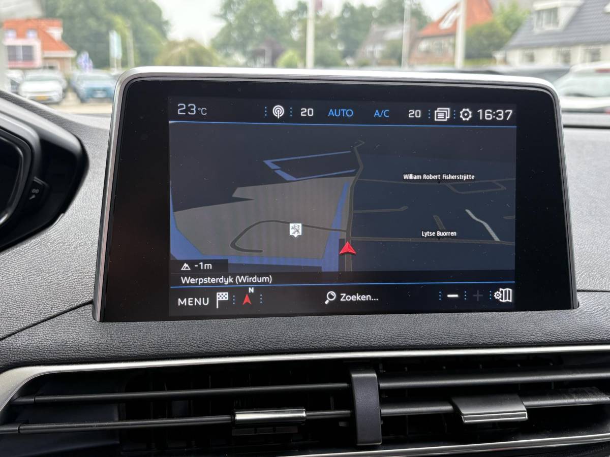 Peugeot 3008 Peugeot 3008 1.2T Automaat Allure Avantage | Schuif-/kanteldak | Dealeronderhouden | AGR Comfortstoelen met geheugen | Trekhaak | Elektr. achterklep | Navigatie | Achteruitrijcamera