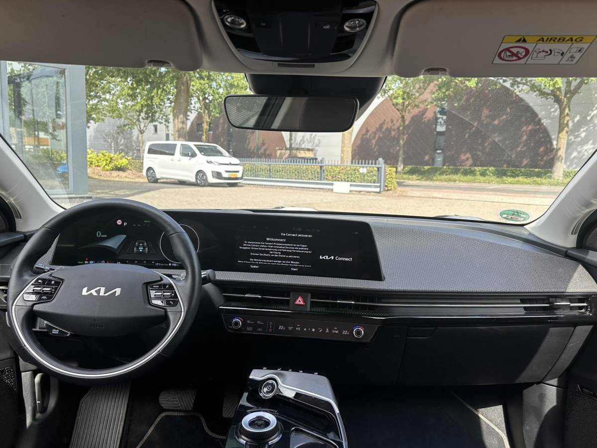 Kia EV6 Kia EV6 Plus AWD 77.4 kWh SOH 100%| KIA GARANTIE T/M 06-2029 | 360 CAMERA| STOELVERWARMING + VENTILATIE| MEMORY STOEL| HEAD-UP DISPLAY| DEALER ONDERHOUDEN| MERIDIAN AUDIO| VOL OPTIES|