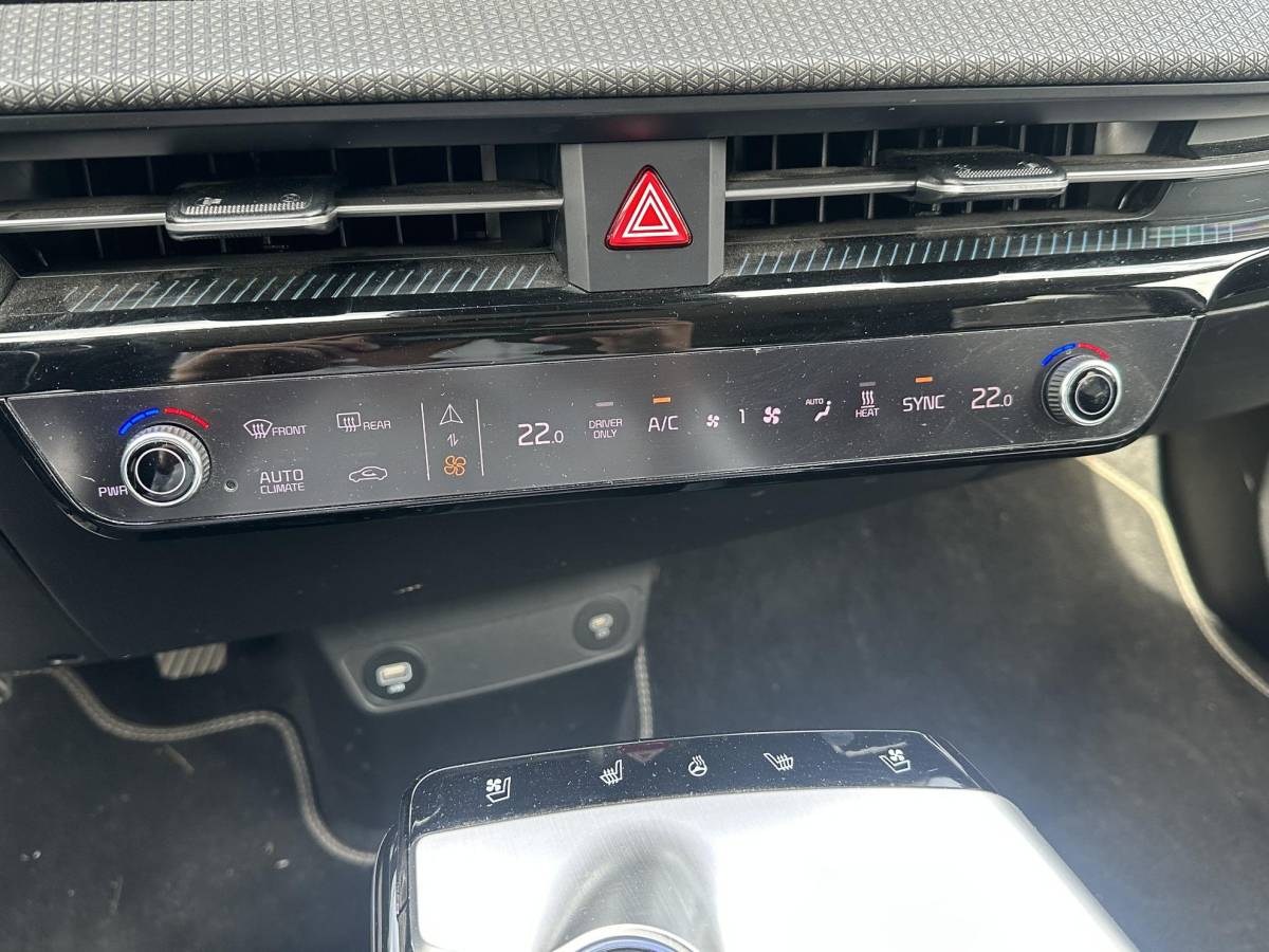 Kia EV6 Kia EV6 Plus AWD 77.4 kWh SOH 100%| KIA GARANTIE T/M 06-2029 | 360 CAMERA| STOELVERWARMING + VENTILATIE| MEMORY STOEL| HEAD-UP DISPLAY| DEALER ONDERHOUDEN| MERIDIAN AUDIO| VOL OPTIES|