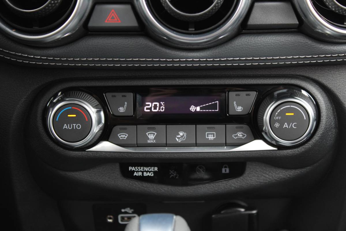 Nissan Juke Nissan Juke 1.0 DIG-T Enigma / Carplay / Camera / Stoelverwarming / N.A.P.