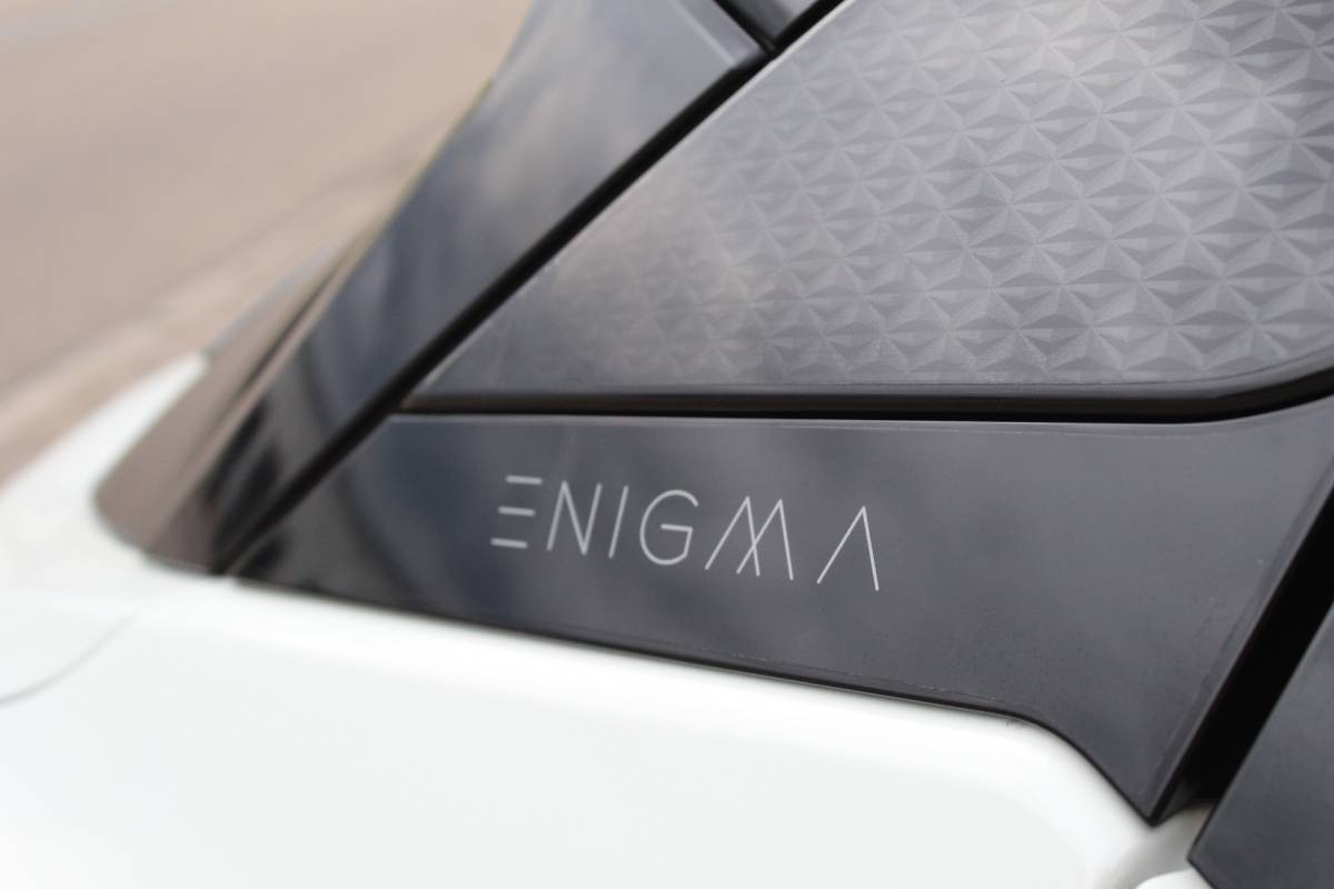 Nissan Juke Nissan Juke 1.0 DIG-T Enigma / Carplay / Camera / Stoelverwarming / N.A.P.