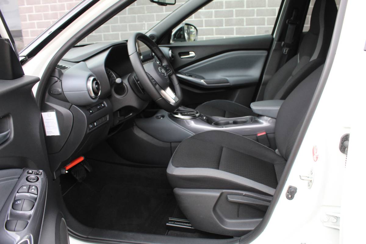 Nissan Juke Nissan Juke 1.0 DIG-T Enigma / Carplay / Camera / Stoelverwarming / N.A.P.