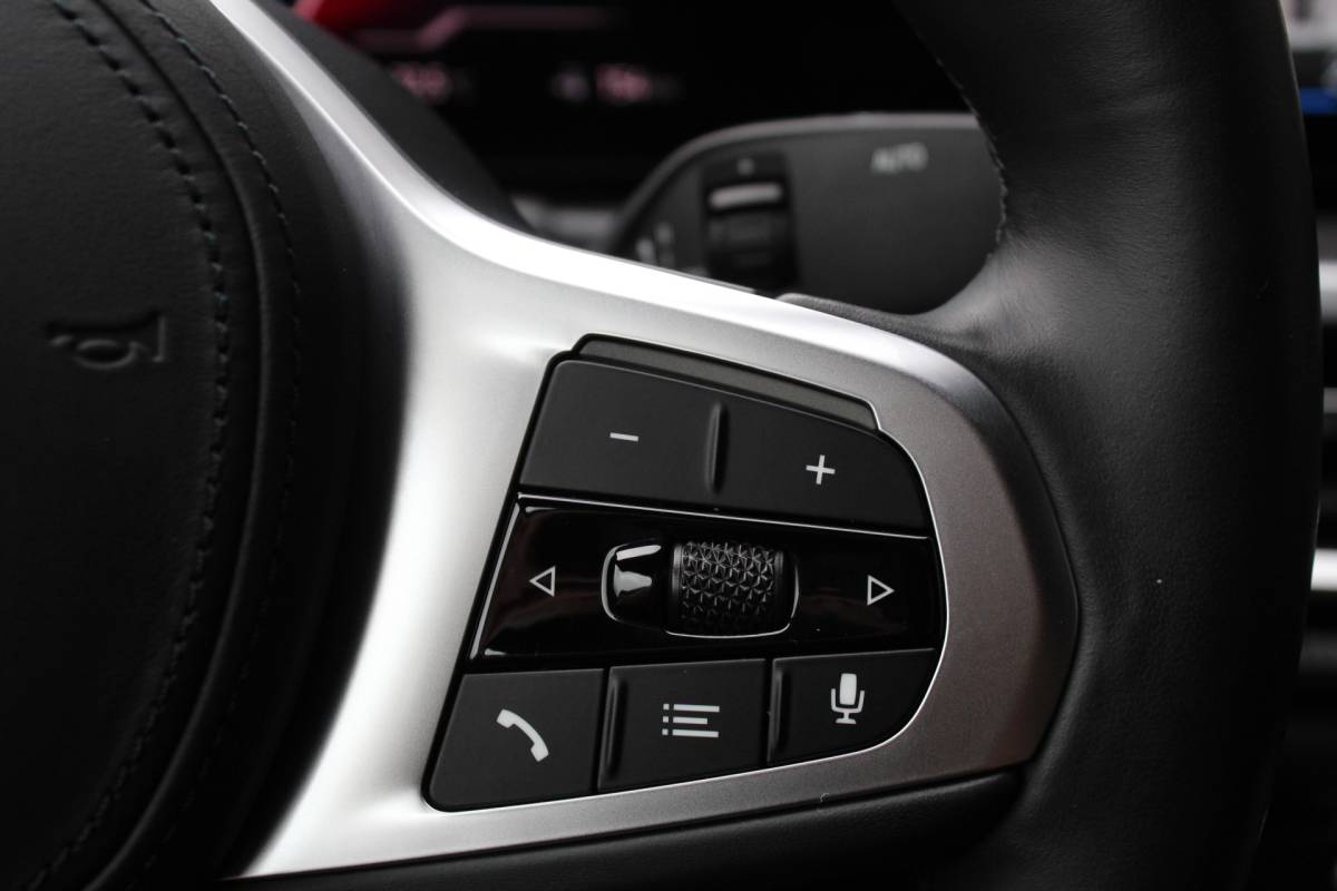 BMW i4 BMW i4 eDrive40 High Executive 84 kWh / Harman Kardon / SOH 94.3% / N.A.P.