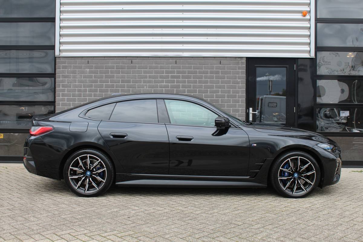BMW i4 BMW i4 eDrive40 High Executive 84 kWh / Harman Kardon / SOH 94.3% / N.A.P.