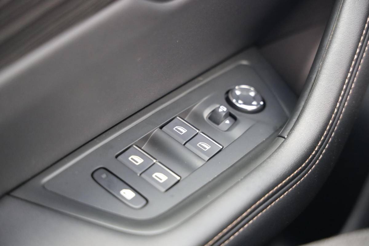 Peugeot 508 Peugeot 508 SW 1.6 HYbrid GT Pack Business|Automaat|Camera|Schuif-kanteldak|Stoelverwarming