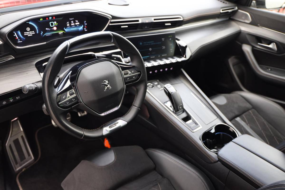 Peugeot 508 Peugeot 508 SW 1.6 HYbrid GT Pack Business|Automaat|Camera|Schuif-kanteldak|Stoelverwarming