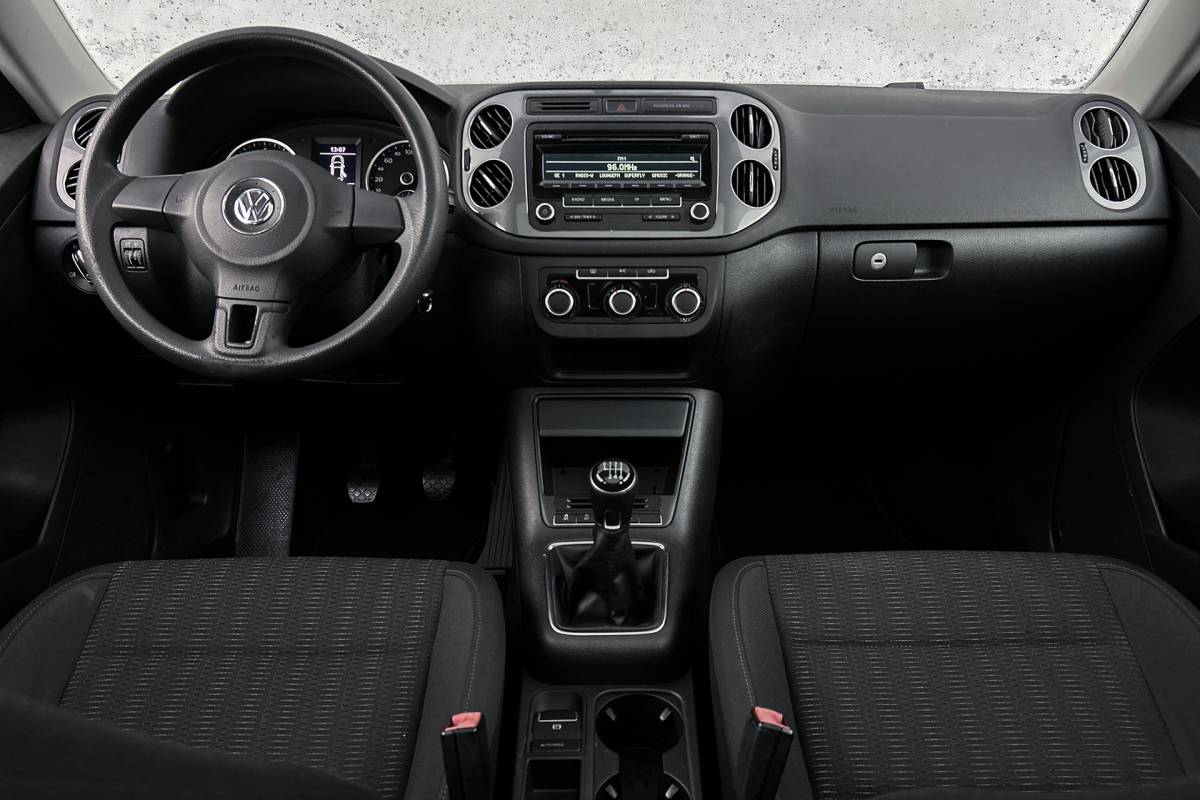 Volkswagen Tiguan Volkswagen Tiguan 1.4 TSI Easyline | Trekhaak | Panoramadak | Airco | Parkeersensoren