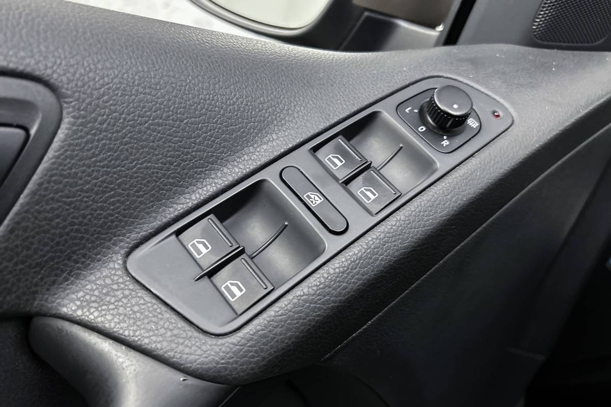 Volkswagen Tiguan Volkswagen Tiguan 1.4 TSI Easyline | Trekhaak | Panoramadak | Airco | Parkeersensoren