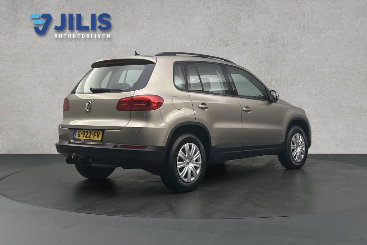 Volkswagen Tiguan Volkswagen Tiguan 1.4 TSI Easyline | Trekhaak | Panoramadak | Airco | Parkeersensoren