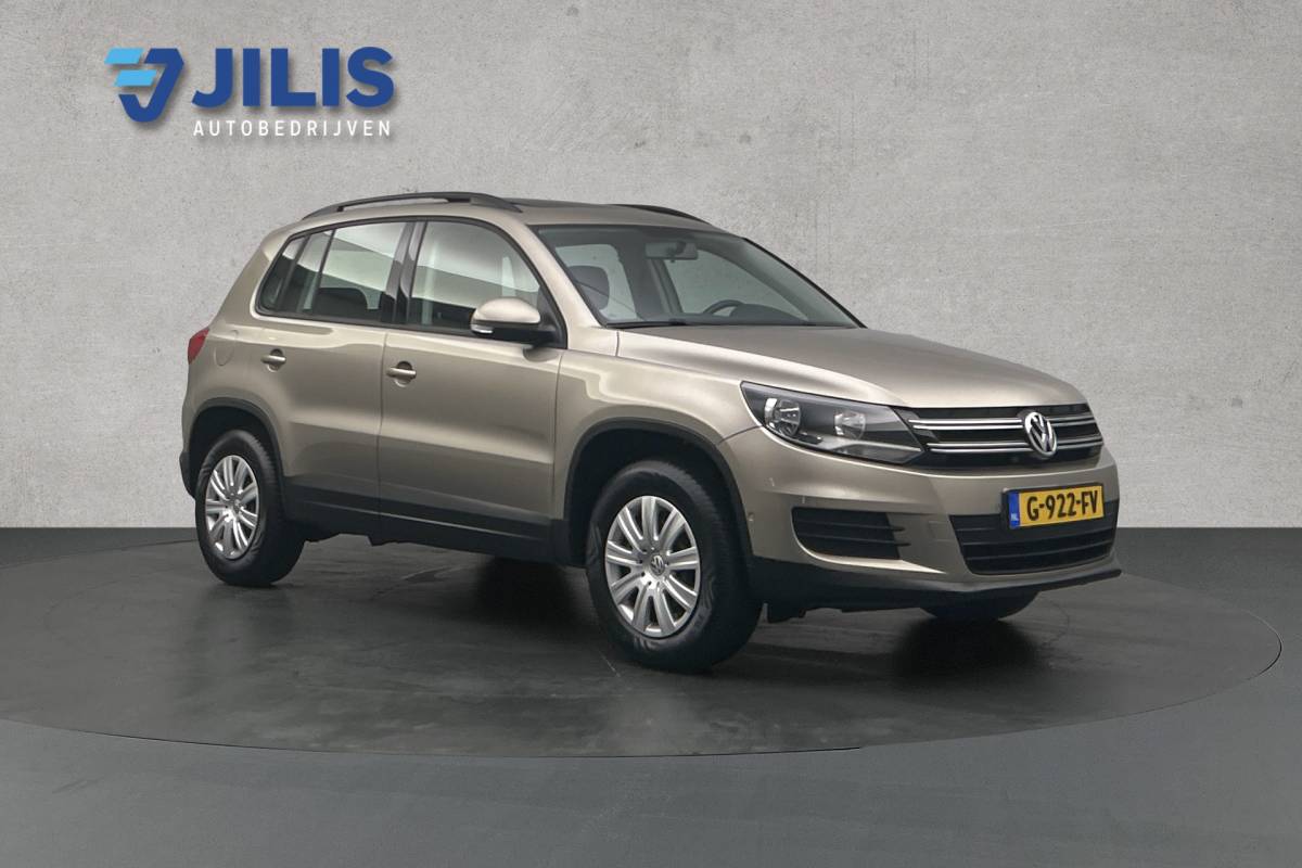 Volkswagen Tiguan Volkswagen Tiguan 1.4 TSI Easyline | Trekhaak | Panoramadak | Airco | Parkeersensoren