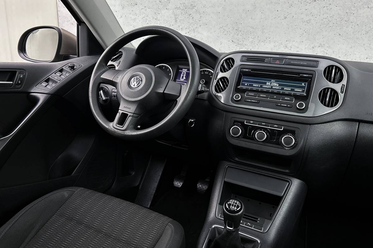 Volkswagen Tiguan Volkswagen Tiguan 1.4 TSI Easyline | Trekhaak | Panoramadak | Airco | Parkeersensoren