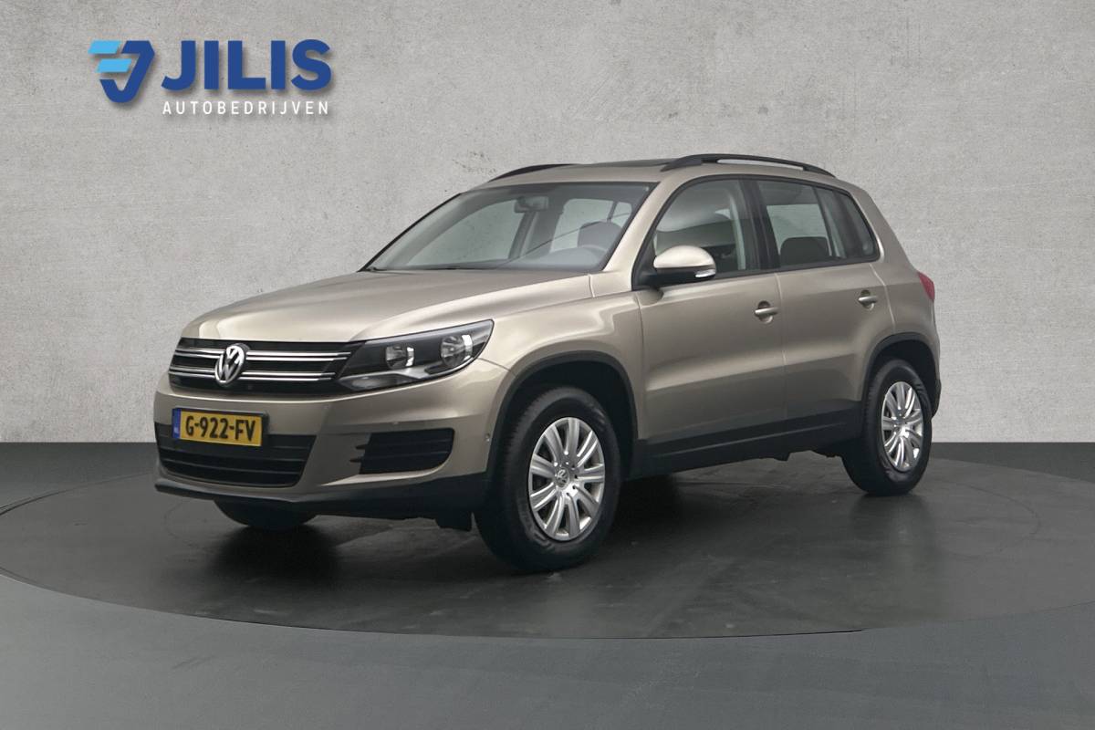 Volkswagen Tiguan Volkswagen Tiguan 1.4 TSI Easyline | Trekhaak | Panoramadak | Airco | Parkeersensoren