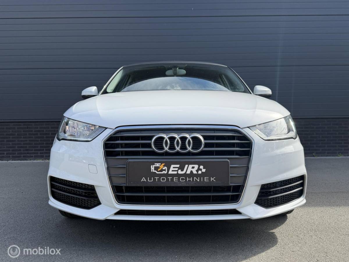 Audi A1 Sportback Audi A1 Sportback 1.0 TFSI  S-Tronic Sport CLIMA*CRUISE*NAV*PDC*STOELVERW