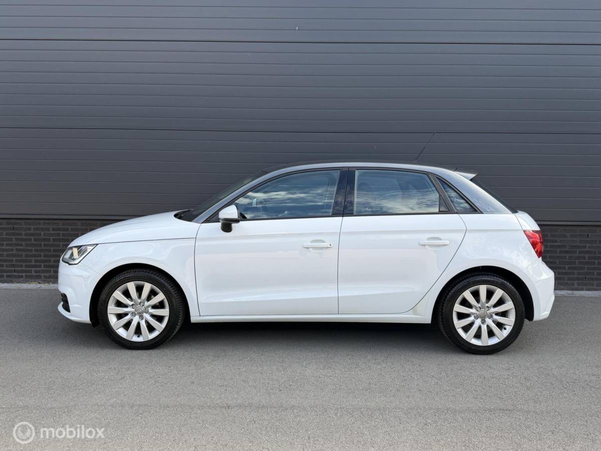 Audi A1 Sportback Audi A1 Sportback 1.0 TFSI  S-Tronic Sport CLIMA*CRUISE*NAV*PDC*STOELVERW