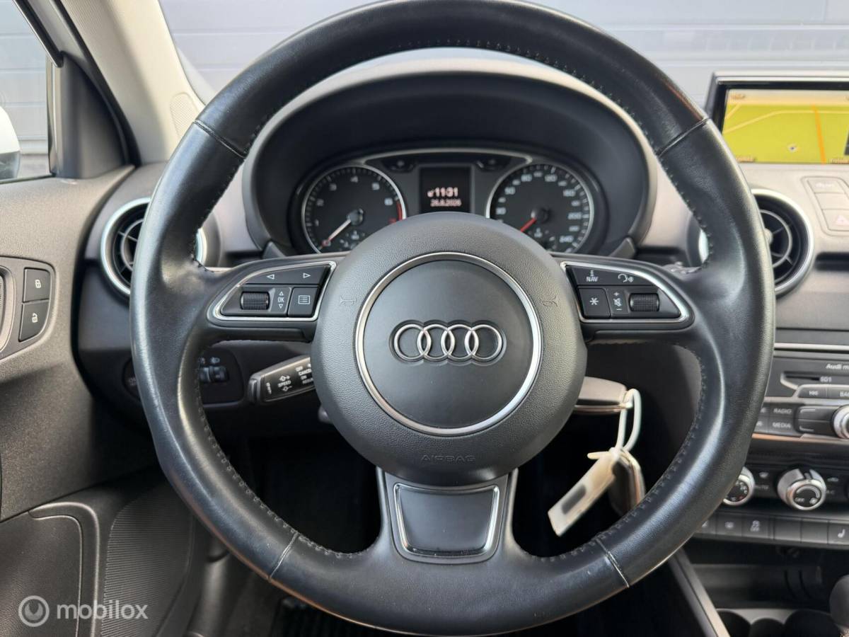 Audi A1 Sportback Audi A1 Sportback 1.0 TFSI  S-Tronic Sport CLIMA*CRUISE*NAV*PDC*STOELVERW