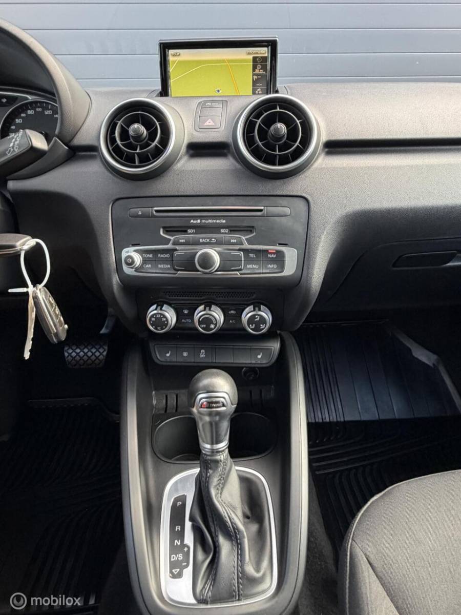 Audi A1 Sportback Audi A1 Sportback 1.0 TFSI  S-Tronic Sport CLIMA*CRUISE*NAV*PDC*STOELVERW