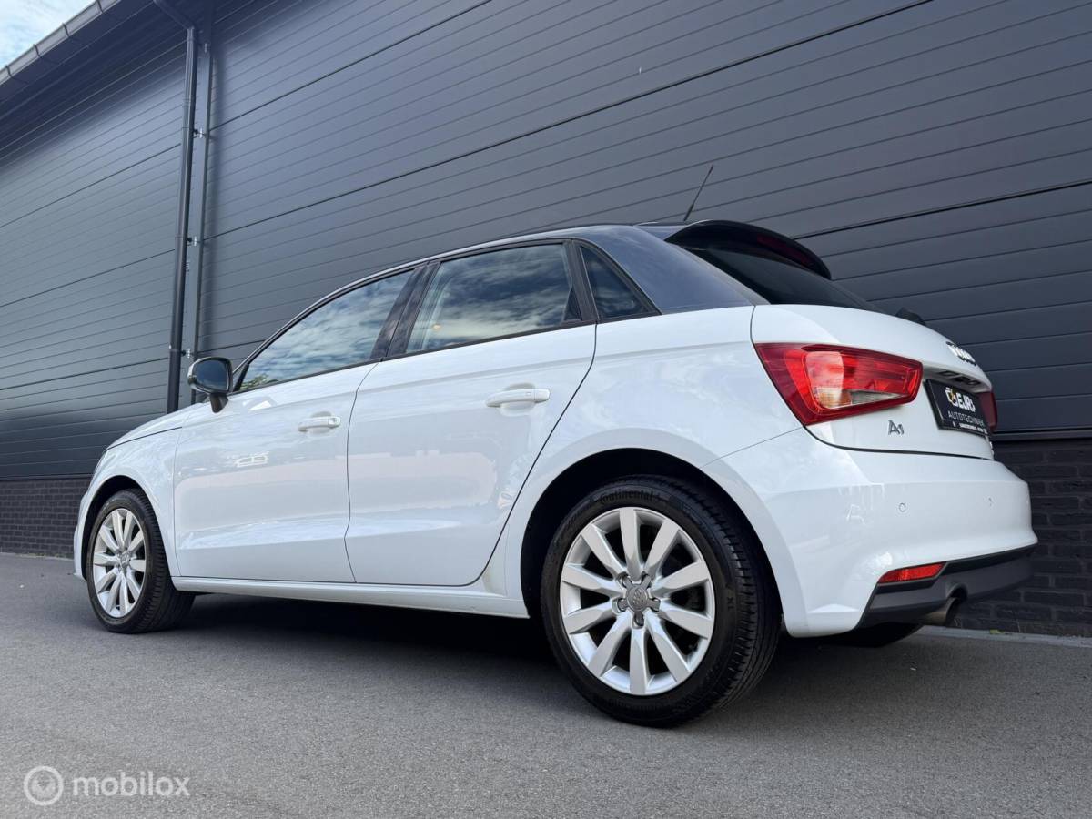 Audi A1 Sportback Audi A1 Sportback 1.0 TFSI  S-Tronic Sport CLIMA*CRUISE*NAV*PDC*STOELVERW