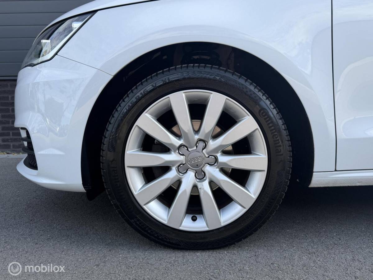 Audi A1 Sportback Audi A1 Sportback 1.0 TFSI  S-Tronic Sport CLIMA*CRUISE*NAV*PDC*STOELVERW
