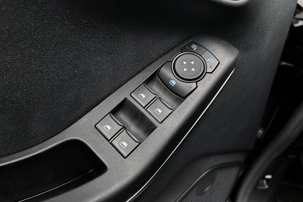 Ford Fiesta Ford Fiesta 1.0 EcoBoost Hybrid Titanium | Navigatie | LED koplampen