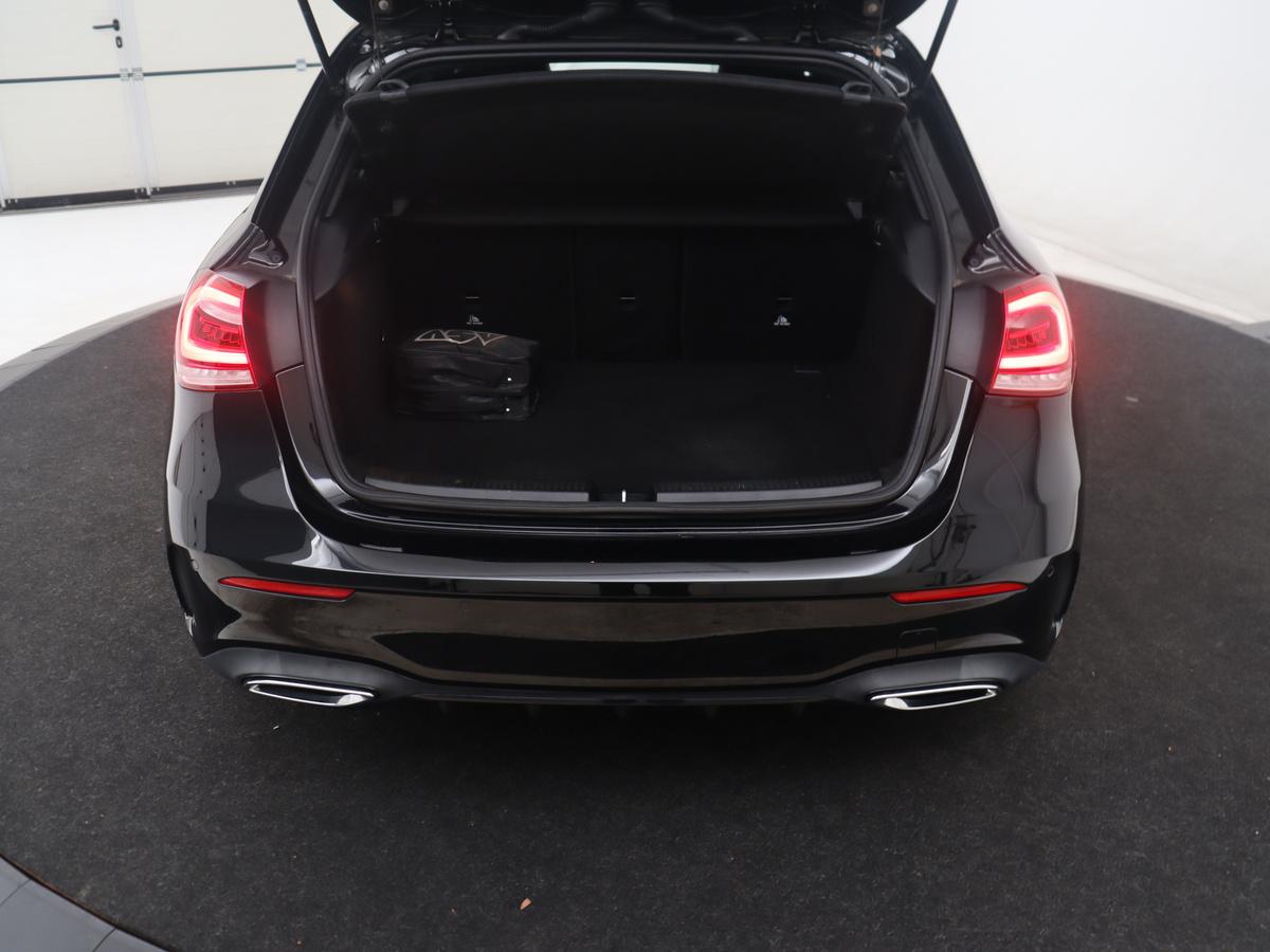 Mercedes-Benz A-Klasse Mercedes-Benz A-klasse 250 Premium Plus | Panoramadak | Leder/alcantara | Memory | Cruise control | Stoelverwarming | Sfeerverlichting | Navigatie | Carplay | Climate control | Camera | Park assist
