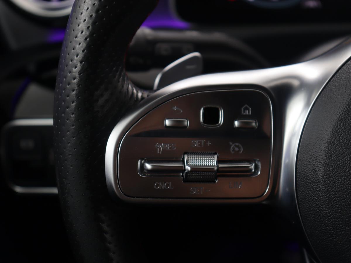 Mercedes-Benz A-Klasse Mercedes-Benz A-klasse 250 Premium Plus | Panoramadak | Leder/alcantara | Memory | Cruise control | Stoelverwarming | Sfeerverlichting | Navigatie | Carplay | Climate control | Camera | Park assist