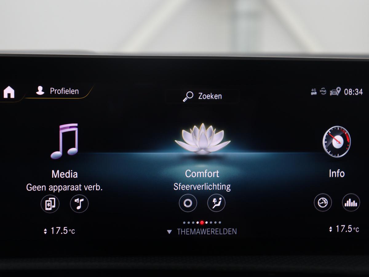 Mercedes-Benz A-Klasse Mercedes-Benz A-klasse 250 Premium Plus | Panoramadak | Leder/alcantara | Memory | Cruise control | Stoelverwarming | Sfeerverlichting | Navigatie | Carplay | Climate control | Camera | Park assist