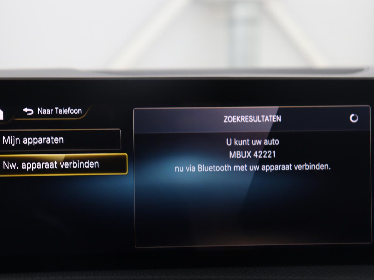 Mercedes-Benz A-Klasse Mercedes-Benz A-klasse 250 Premium Plus | Panoramadak | Leder/alcantara | Memory | Cruise control | Stoelverwarming | Sfeerverlichting | Navigatie | Carplay | Climate control | Camera | Park assist