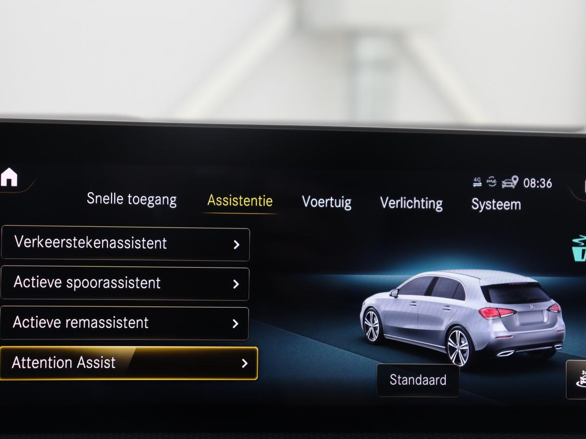 Mercedes-Benz A-Klasse Mercedes-Benz A-klasse 250 Premium Plus | Panoramadak | Leder/alcantara | Memory | Cruise control | Stoelverwarming | Sfeerverlichting | Navigatie | Carplay | Climate control | Camera | Park assist