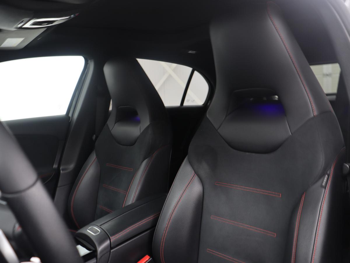 Mercedes-Benz A-Klasse Mercedes-Benz A-klasse 250 Premium Plus | Panoramadak | Leder/alcantara | Memory | Cruise control | Stoelverwarming | Sfeerverlichting | Navigatie | Carplay | Climate control | Camera | Park assist