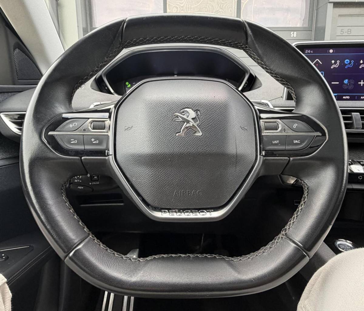 Peugeot 3008 Peugeot 3008 1.6 – 181pk | GT Line | Automaat | Trekhaak | ZEER COMPLEET | Adpt. Cruise | Panoramadak |