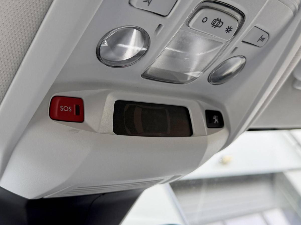 Peugeot 3008 Peugeot 3008 1.6 – 181pk | GT Line | Automaat | Trekhaak | ZEER COMPLEET | Adpt. Cruise | Panoramadak |