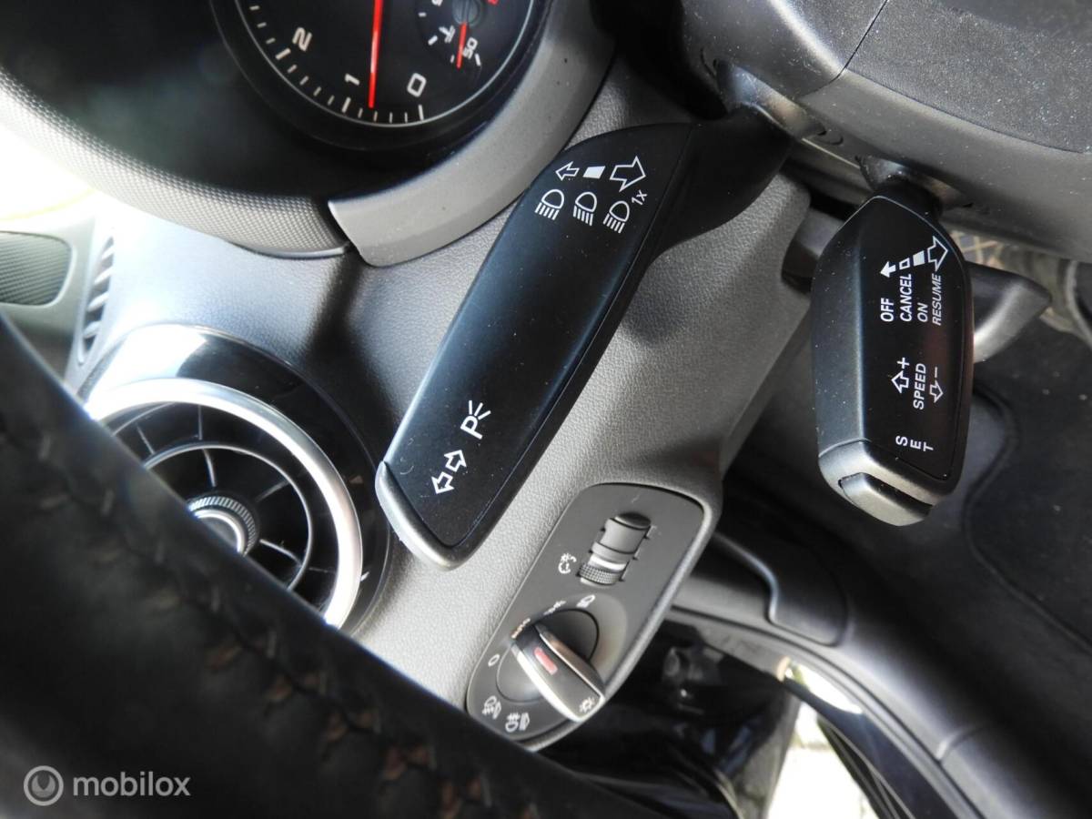 Audi A1 Audi A1  1.4 TFSI S Line