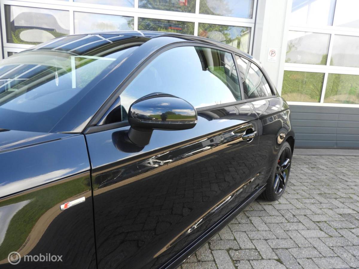 Audi A1 Audi A1  1.4 TFSI S Line