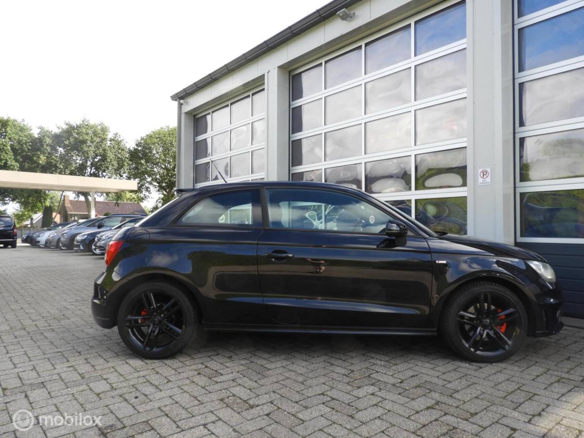 Audi A1 Audi A1  1.4 TFSI S Line