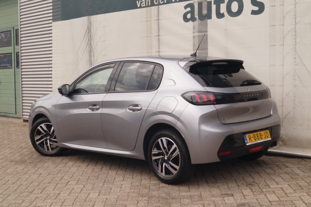 Peugeot 208 Peugeot 208 1.2 PureTech Allure Pack -NAVI-LED-ECC-PDC-CAM-