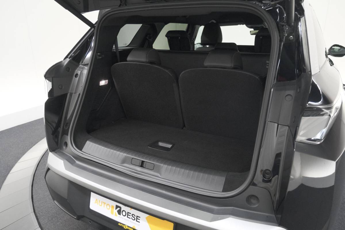 Peugeot 5008 Peugeot 5008 1.2 Hybrid 136 GT 7p | Adaptieve Cruise Control | Camera | Elektrische Kofferklep | Stoelverwarming