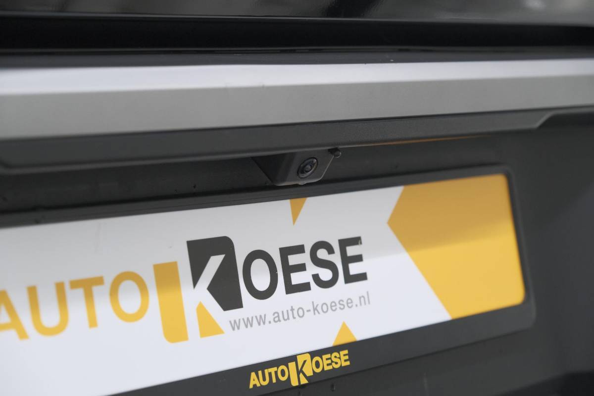 Peugeot 5008 Peugeot 5008 1.2 Hybrid 136 GT 7p | Adaptieve Cruise Control | Camera | Elektrische Kofferklep | Stoelverwarming