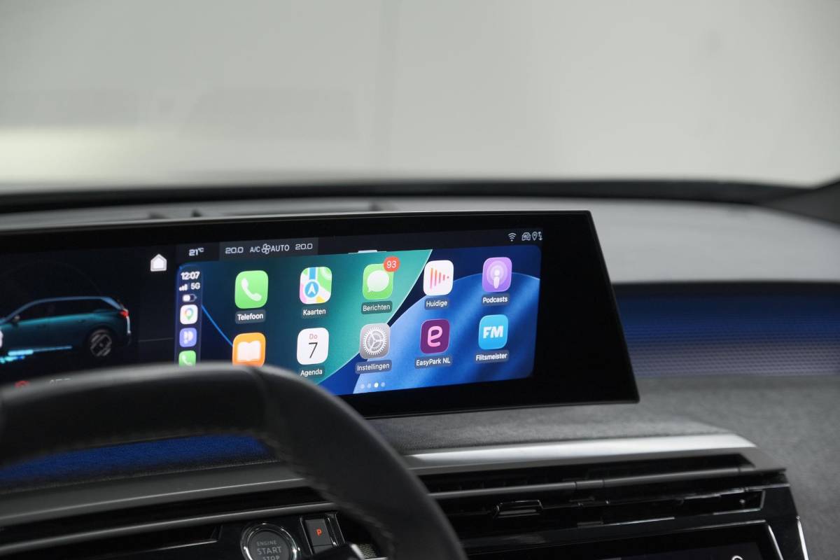 Peugeot 5008 Peugeot 5008 1.2 Hybrid 136 GT 7p | Adaptieve Cruise Control | Camera | Elektrische Kofferklep | Stoelverwarming