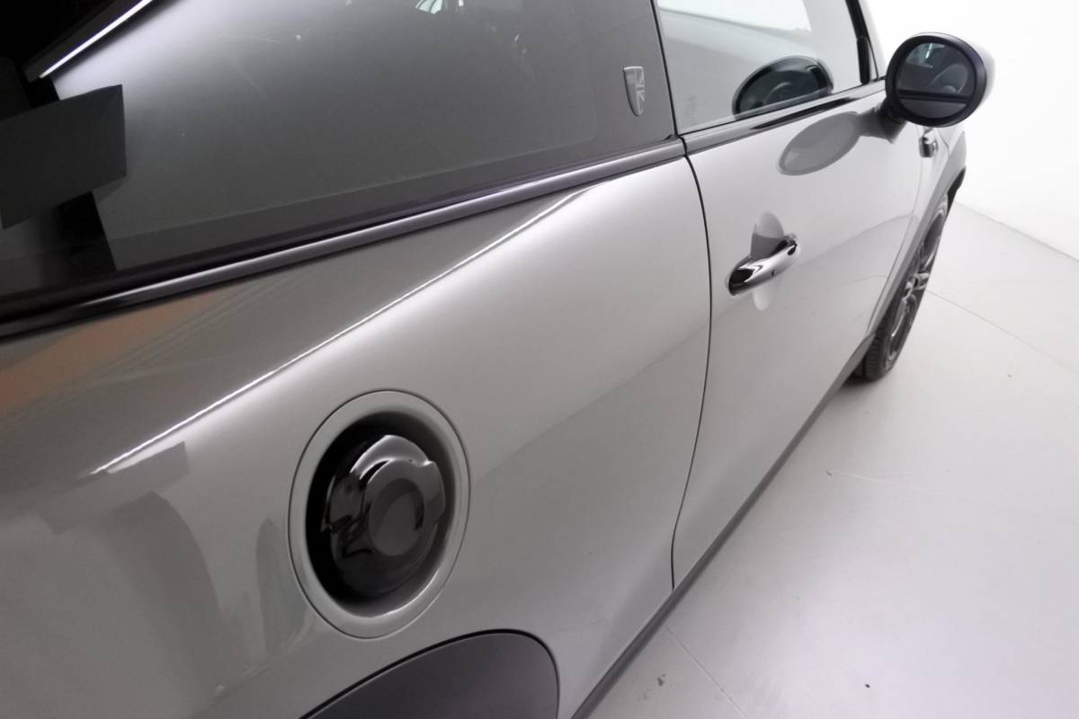 MINI 3-Deurs MINI 3-Deurs 2.0 Cooper S Yours Moonwalk Blacked out