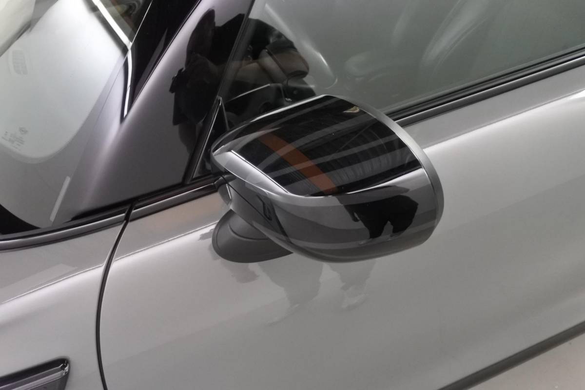 MINI 3-Deurs MINI 3-Deurs 2.0 Cooper S Yours Moonwalk Blacked out