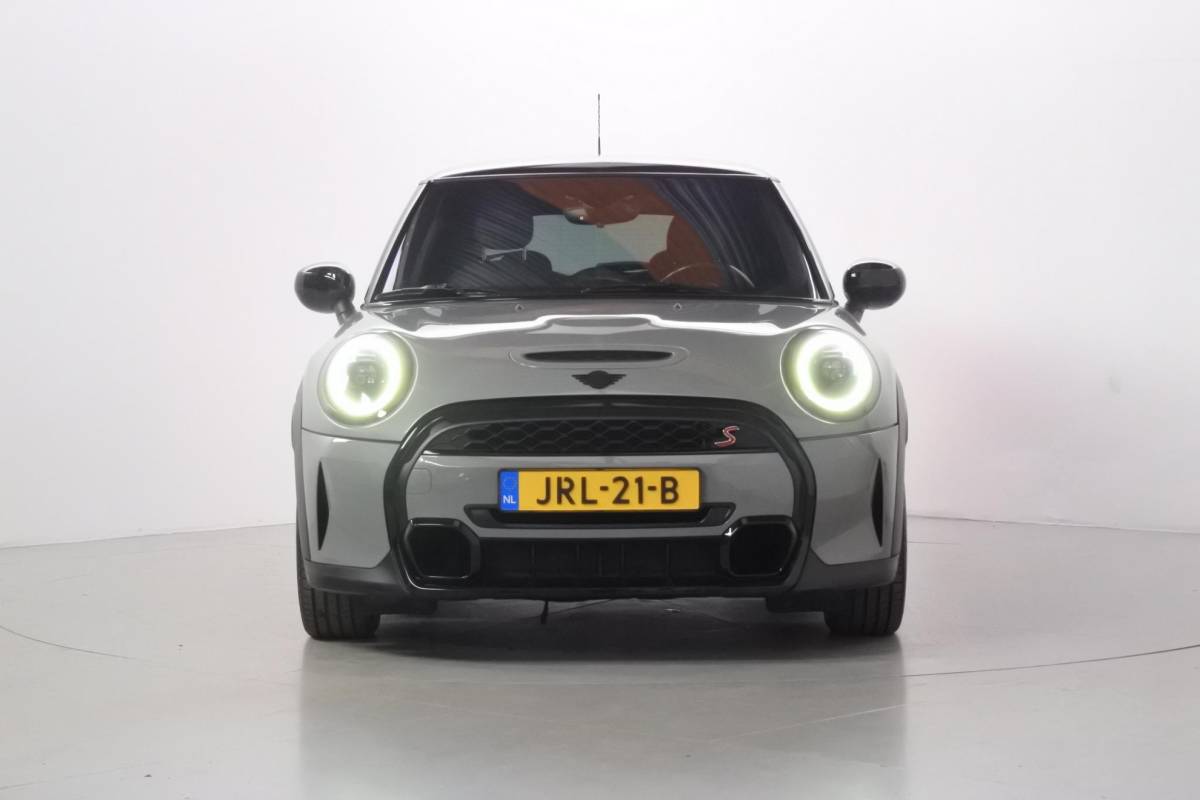 MINI 3-Deurs MINI 3-Deurs 2.0 Cooper S Yours Moonwalk Blacked out