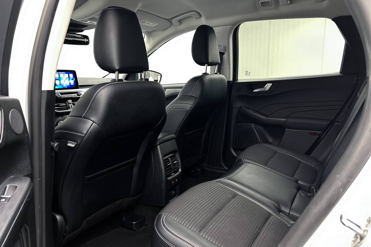 Ford Kuga Ford Kuga 2.5 PHEV Titanium X | Trekhaak | Camera | Stoelverwarming