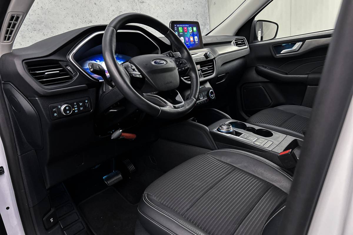 Ford Kuga Ford Kuga 2.5 PHEV Titanium X | Trekhaak | Camera | Stoelverwarming