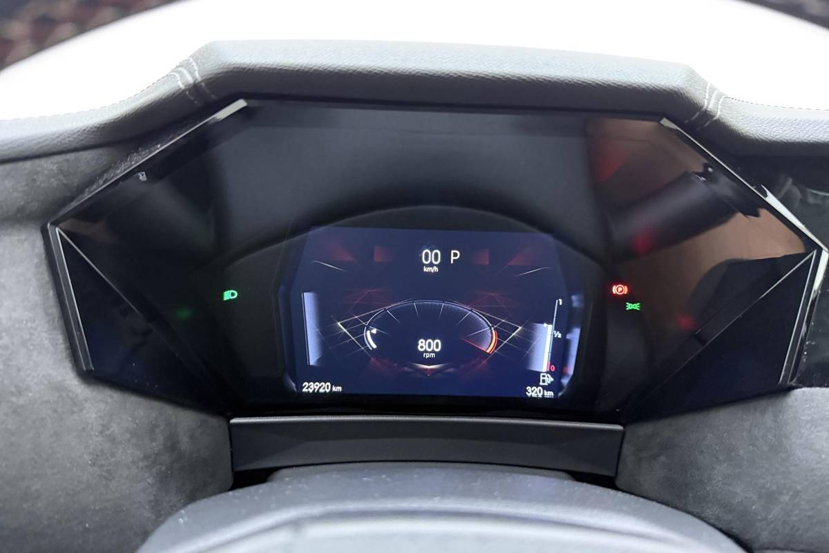 DS DS 4 DS 4 1.2 Turbo Performance Line 130 PK Automaat | Navigatie | Camera | Lichtmetalen velgen Black | Keyless | Getint glas | Draadloze telefoonlader
