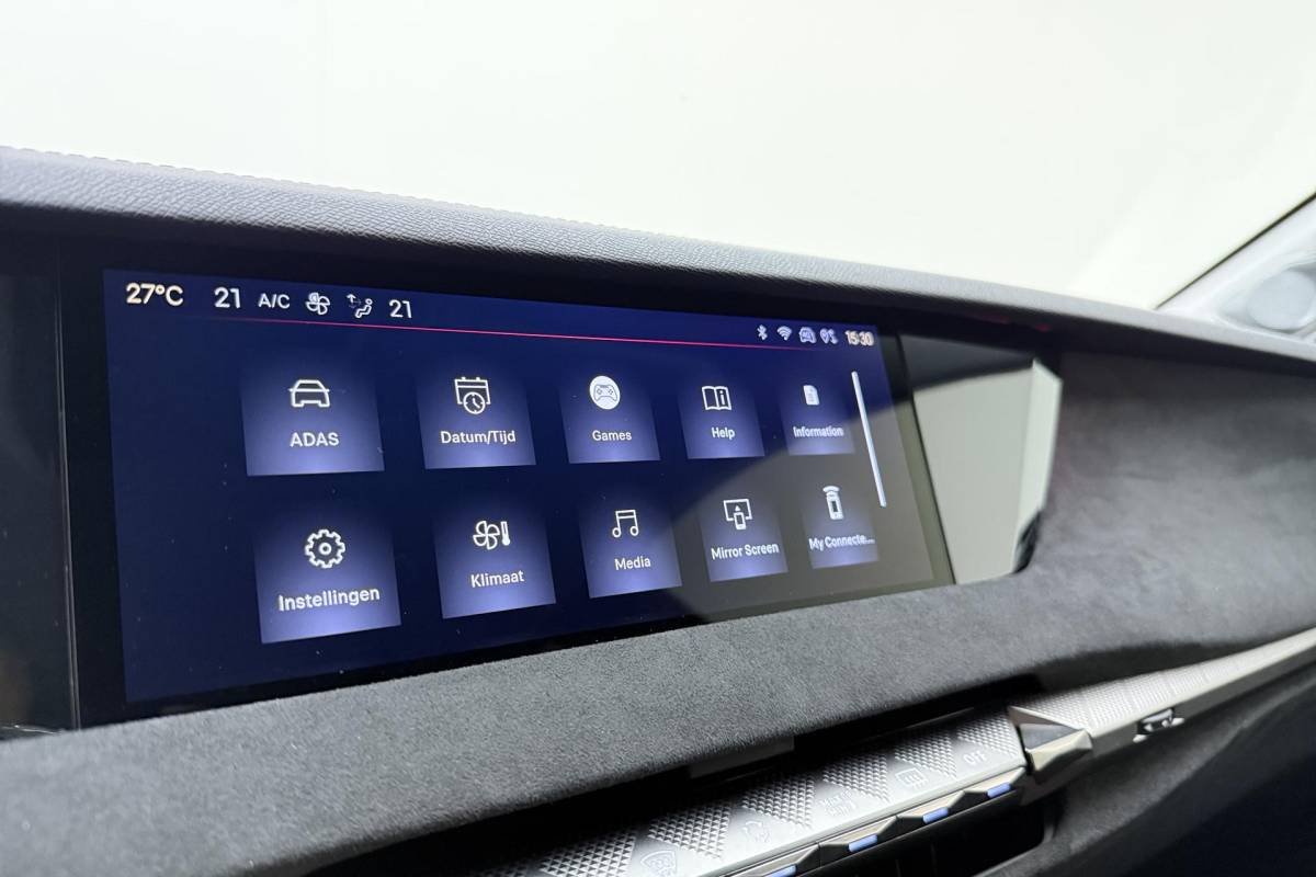 DS DS 4 DS 4 1.2 Turbo Performance Line 130 PK Automaat | Navigatie | Camera | Lichtmetalen velgen Black | Keyless | Getint glas | Draadloze telefoonlader