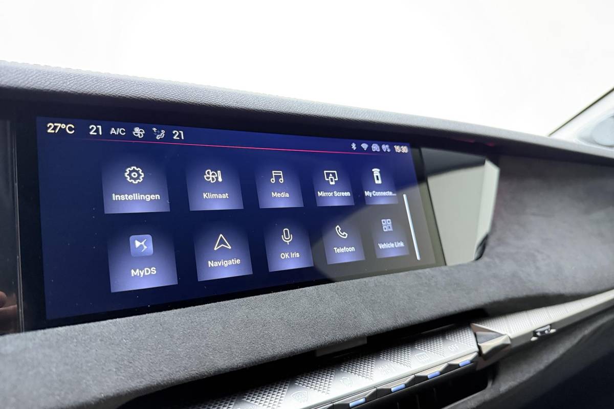 DS DS 4 DS 4 1.2 Turbo Performance Line 130 PK Automaat | Navigatie | Camera | Lichtmetalen velgen Black | Keyless | Getint glas | Draadloze telefoonlader