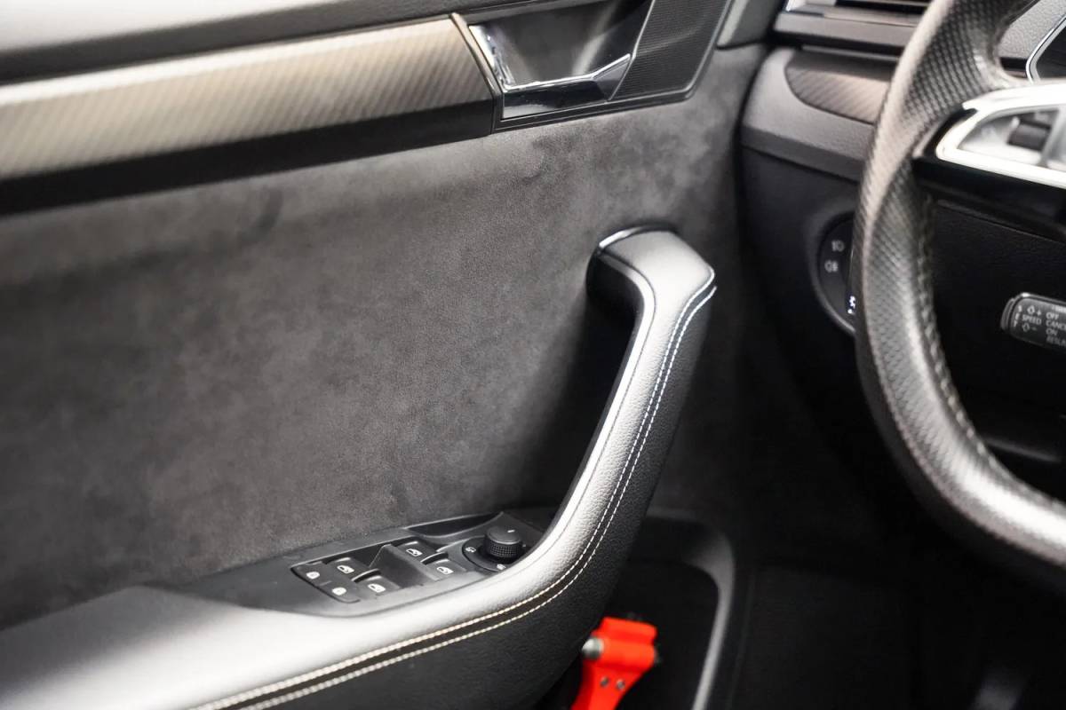 Škoda Superb Skoda Superb Combi 1.4 TSI PHEV Sportline [ Virtual Panorama LED Navi 360°cam Memory ]